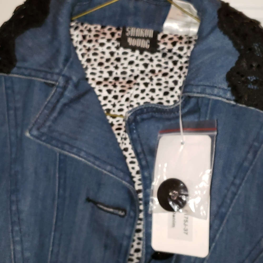 Jacket - Picture 5 of 11